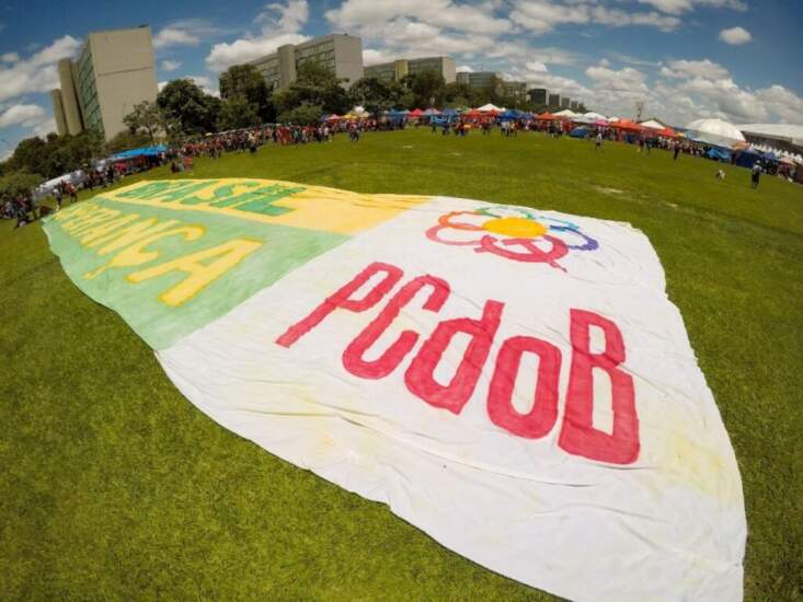 Nota do PCdoB: Sobre o desligamento de Manuela d’Ávila