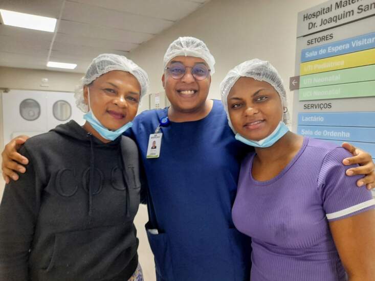 Materno-Infantil de Ilhéus utiliza a Língua Brasileira de Sinais para auxiliar mãe que possui deficiência auditiva